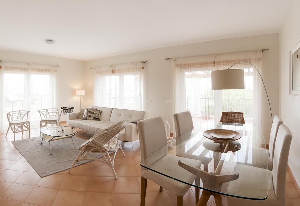 Apartamentos Villa T2 Vila Sagres Ruang foto